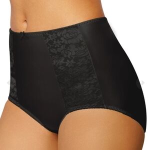 3 Pack Bali Briefs Women's Size M/6